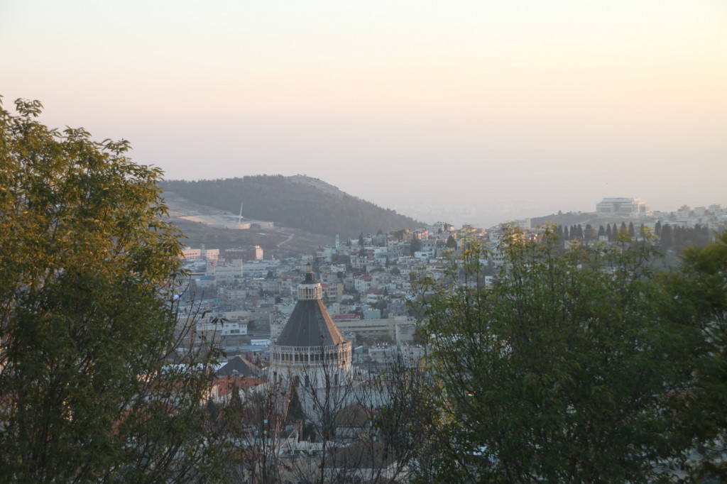 נצרת בדימדומים 